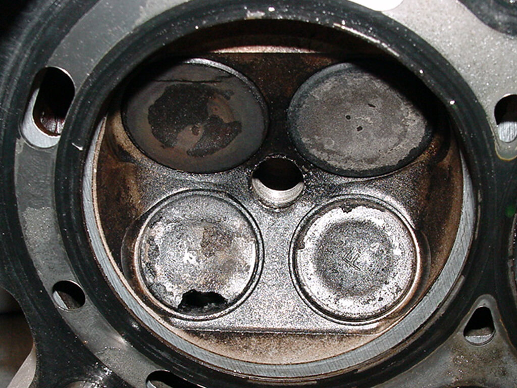 For-web-page-Honda-burned-exhaust-valve-cropped (1)